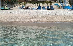 Magic Ionian Apartments & Rooms